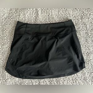 Black Athleta 14” Run With It Skort